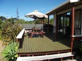 Relax at Pauanui - Pauanui Holiday Home