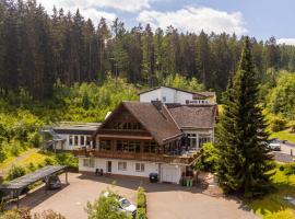 厄热塔尔瓦尔德酒店，位于施马尔卡尔登的酒店