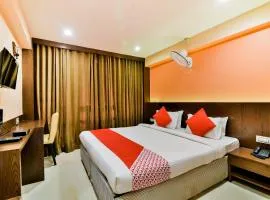 OYO Hotel Amrut Comforts Suites & Rooms