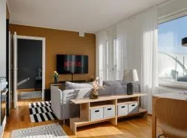 Guestly Homes - 1BR Nordic Comfort