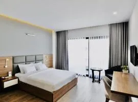 Royal Dragon Boutique Hotel Tan Binh