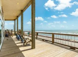 Front Row Water Views Galore & Chic Coastal Decor