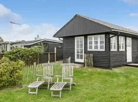 2 Bedroom Beach Front Home In Esbjerg V