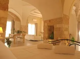 Stylish & Romantic Loft in the heart of Salento