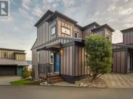 Sooke Oceanside Townhouse