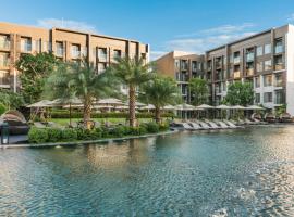Divalux Resort & Spa Bangkok, Suvarnabhumi Airport-Free Shuttle，位于莱卡邦的酒店