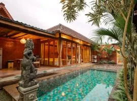 Swara Tenang Wooden Lodge