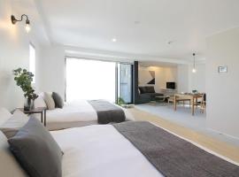 bHOTEL Heiwaodori 902 - Huge Apt in Famous Hiroshima dori for 6p，位于广岛的公寓