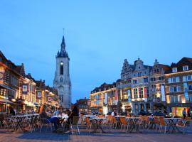 AGORA Tournai Wellness Suites 3 appartements touristiques sur la Grand-Place，位于图尔奈的酒店