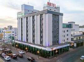 Porto Minas Hotel e Convenções，位于乌贝兰迪亚的酒店