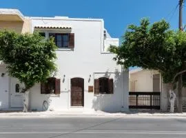 Daphne's Konaki in Pachia Ammos