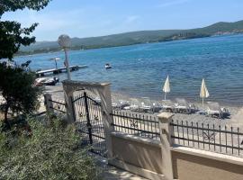 Apartmani Tivat na obali mora，位于Župa的酒店