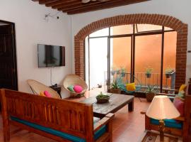 Casa MORELOS Morelia Mich Centro historico，位于莫雷利亚的酒店