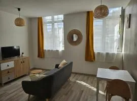 Chez Home