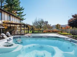 ABC Stay - Connecticut Five Bedroom Home，位于Warren的宠物友好酒店