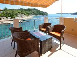 Apartments Kor ula - Two Bedroom Apartment with Terrace and Sea View Coral