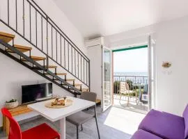 Apartments Villa Lukas - ''No 11'' Gallery Studio Apartment with Balcony and Sea View
