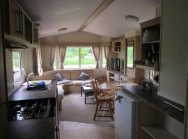 Mobilheim Baumann，位于Breiholz的酒店