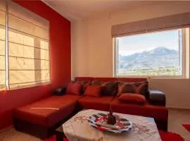 Cozy Hilltop Home with Breathtaking Views