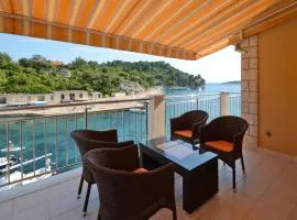 Apartments Kor ula - Standard Two Bedroom Apartment with Terrace and Sea View Seashell