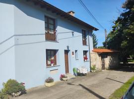 Casa Rural Casa Azul，位于Villahormes的农家乐