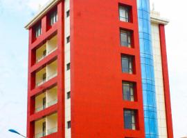 Hotel Carmen Galaxy，位于丘达德马拉波的酒店