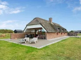 Amazing Home In Ringkøbing With Kitchen