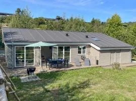 Gorgeous Home In Ebeltoft With Kitchen