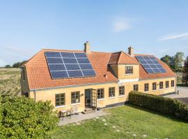 Gorgeous Home In Rudkøbing With Wifi，位于鲁德克丙的酒店