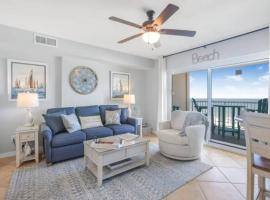 Breezy Does It Royal Palms 404 DIRECT GULF FRONT，位于格尔夫海岸的乡村别墅