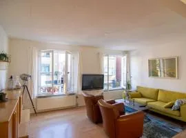 Centre Hilversum, 20 minutes train to Amsterdam