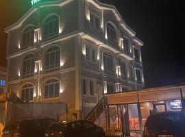 Hotel Triada，位于Fushë-Krujë的酒店