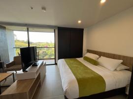 Room in BB - Luxurious mountain-view suite，位于San Antonio的酒店