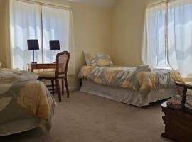 Twin room near Hillsboro，位于Gaston的青旅