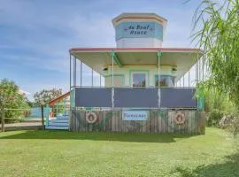 Da Boat House with World-Class Bayou Fishing!