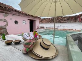 Increible Casa en Mompox con piscina，位于蒙波斯的酒店
