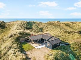 Ernavej 4A, Lovely Holiday Home For Rent In The First Dune Row，位于洛肯的酒店