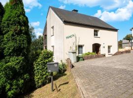 Hill View Apartment in Bouillon with Terrace，位于布永的酒店