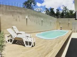 Linda casa em Araruama com piscina