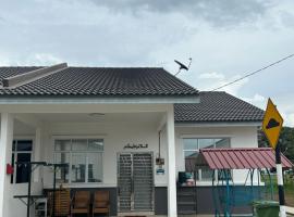 Homestay Kami Your Home Away from Home，位于Kampong Kandang的酒店