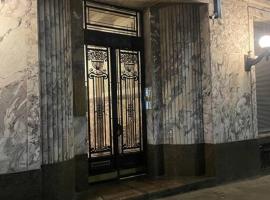 Excepcional apartamento Art Deco de 3 dormitorios，位于蒙得维的亚的公寓