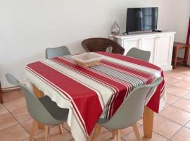 Appartement Entre terre et mer 4 personnes，位于Uhart-Cize的酒店