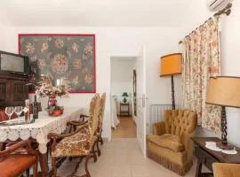 Bertie's Lodge - Standard Two Bedroom Apartment with Balcony and Sea view A0