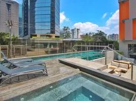 Deluxe Apartment in EON Guatemala City zona 10 near Oakland