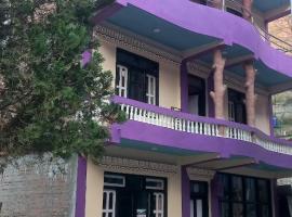 Hotel River View，位于Syābru Bensi的酒店