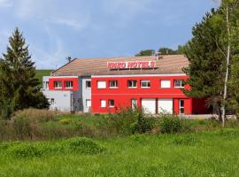 Enzo Hotels Bulgneville by Kyriad Direct，位于比涅维勒的酒店