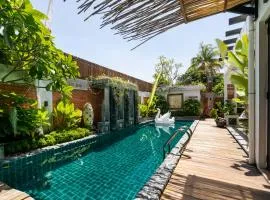 The Kembali Luxury Villa - Melaka 5 Bedroom