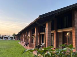 Albergo Cosmera，位于萨维利亚诺的酒店