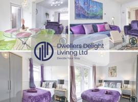 Purple Velvet - 2 Bed Home Spacious - Basildon Essex Upto 5 Guests, Free Wifi , Free Parking，位于巴塞尔顿的酒店