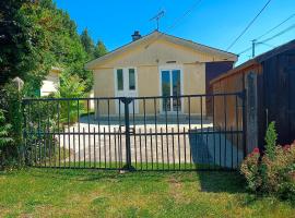 Gîte atypique pour une famille ou séjour professionnel，位于Saint-Germain-le-Guillaume的酒店